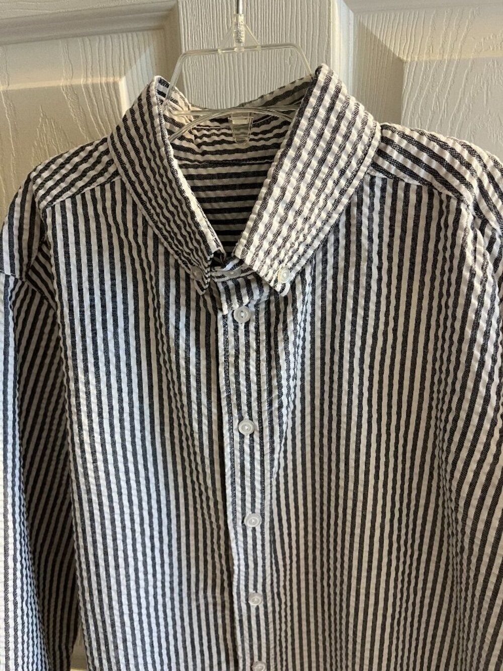 Boys 10-12 long sleeved button down shirt, Kelly's Kids